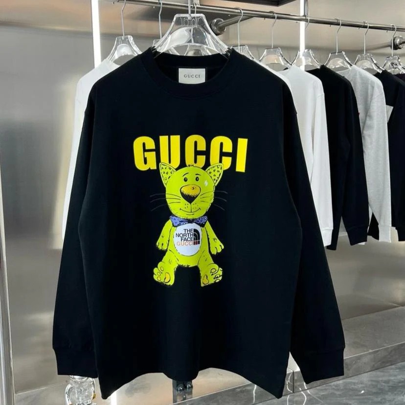 Fashion 2025: From the Runway to Your&nbsp;Wardrobe